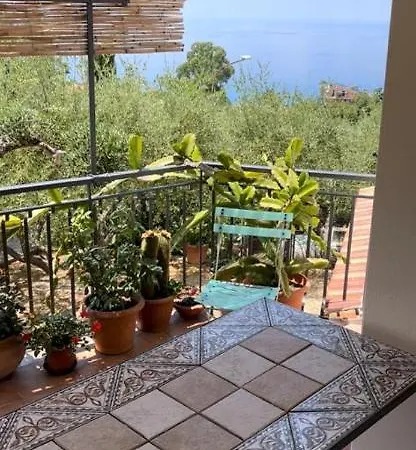 La Casa Di Tata Ferienhaus Capo dʼOrlando